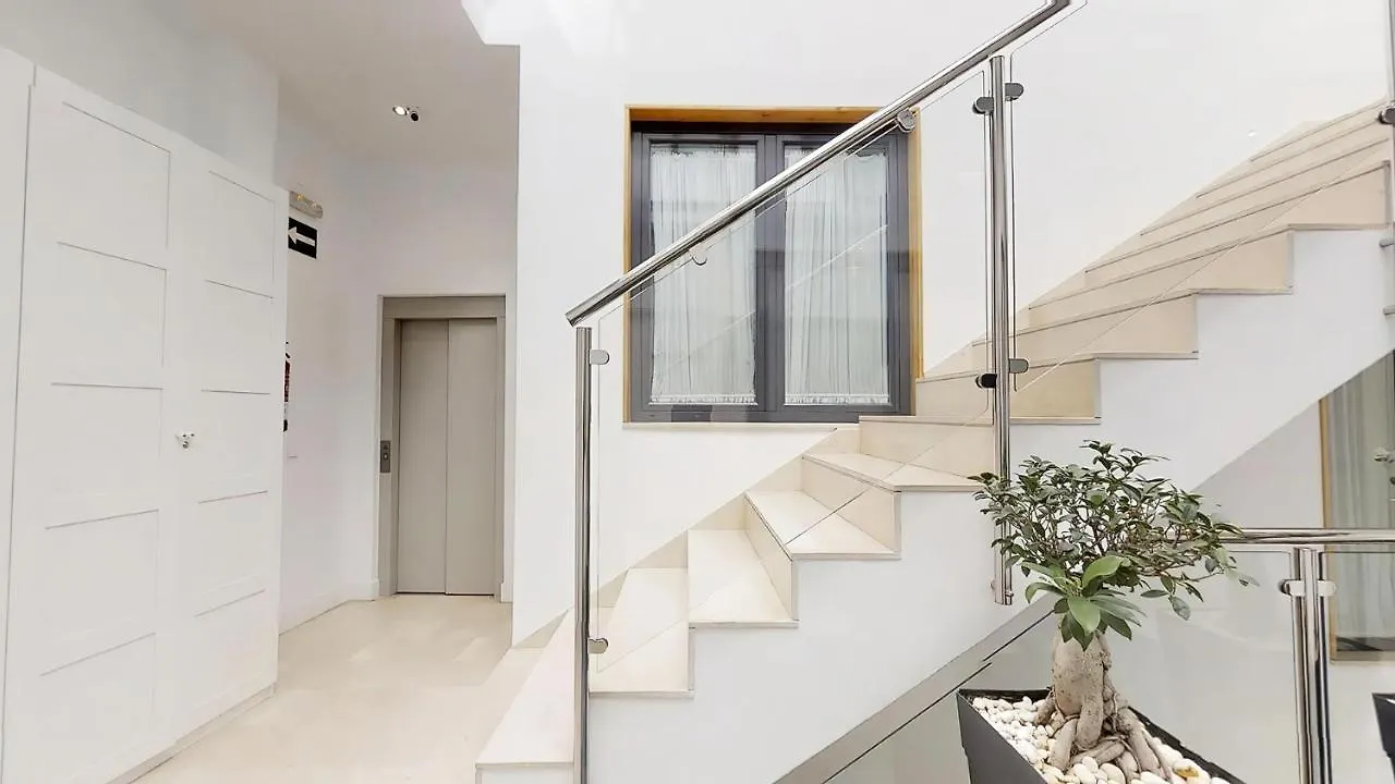 Sevilla Luxury Rentals - Alcazar 0*, Seville