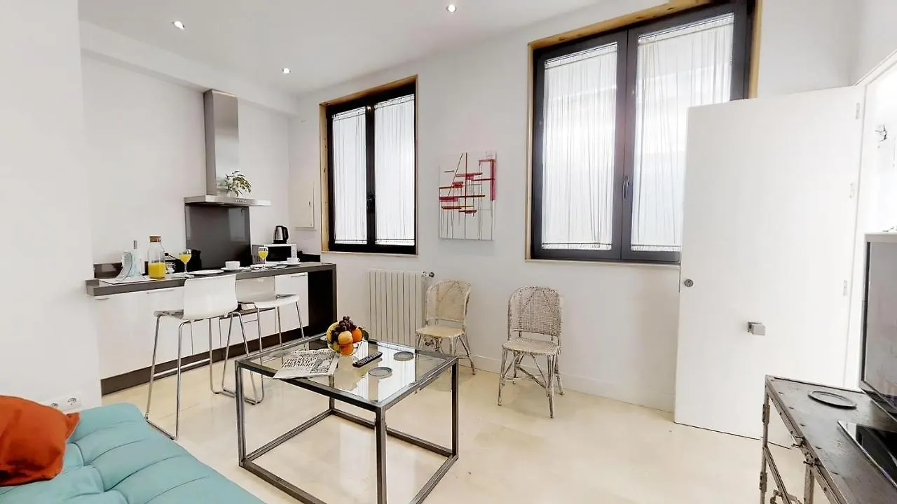 Sevilla Luxury Rentals - Alcazar Spain