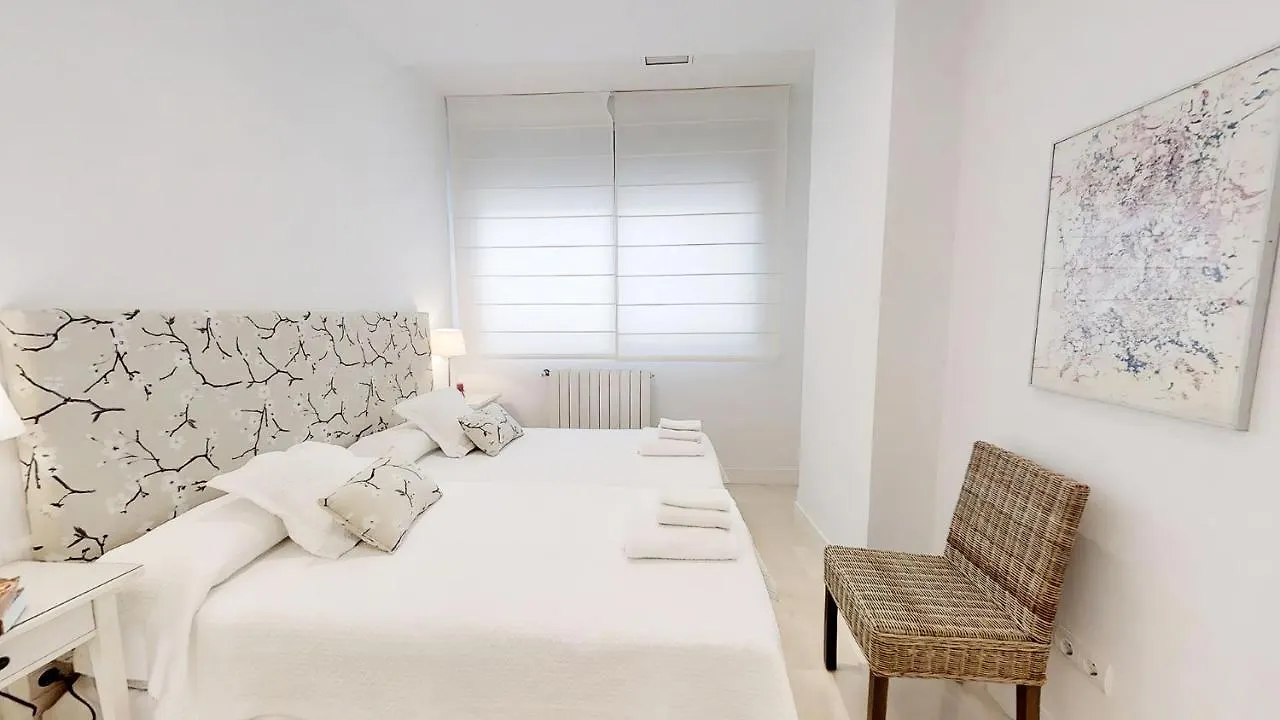 Sevilla Luxury Rentals - Alcazar Spain