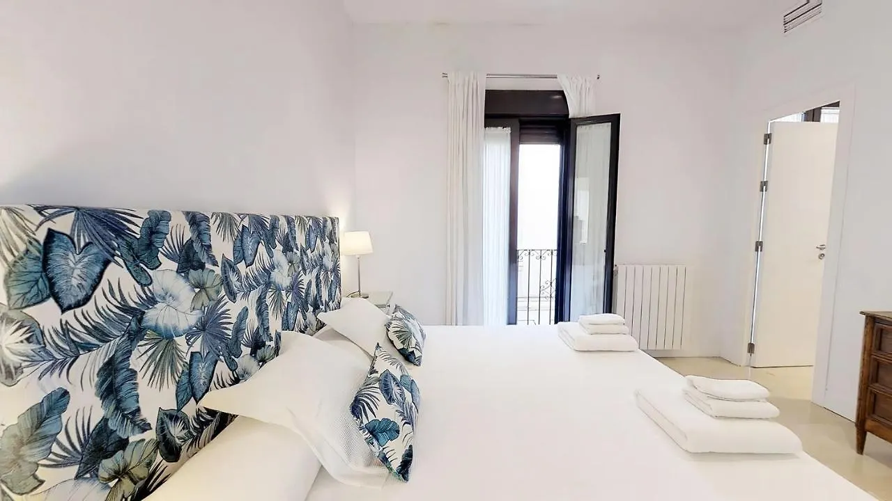 Apartment Sevilla Luxury Rentals - Alcazar Spain