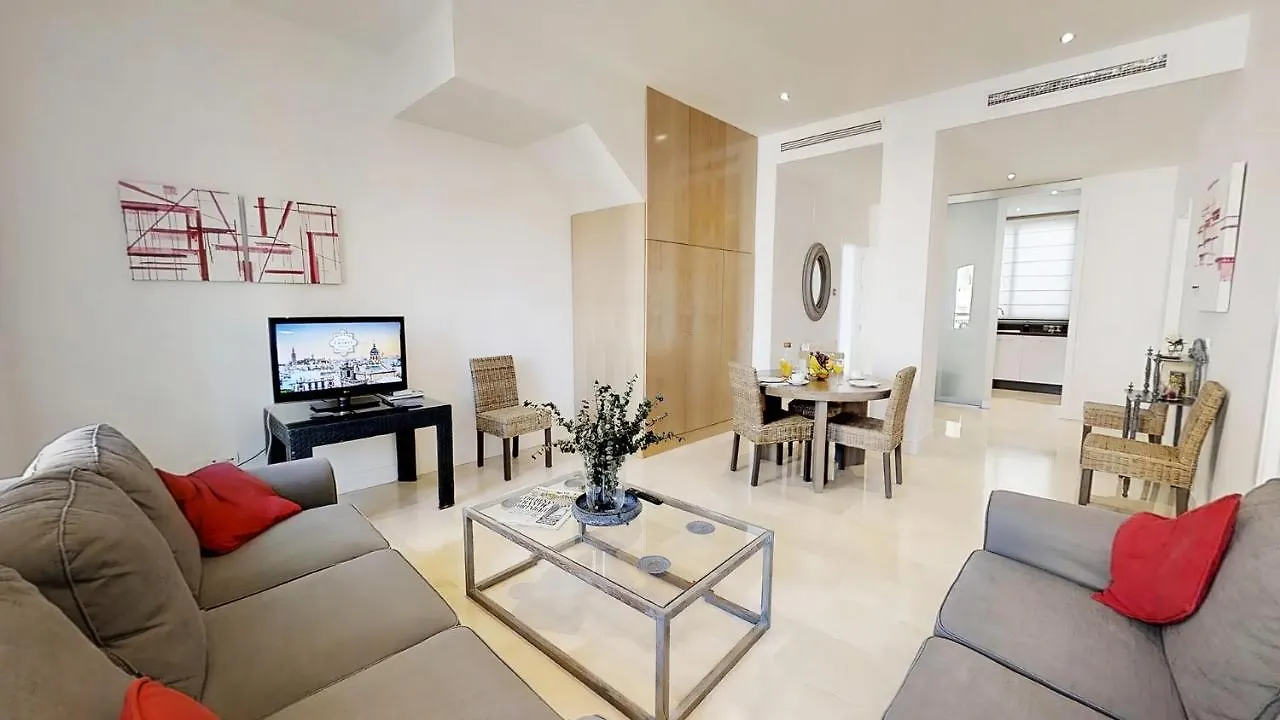 Sevilla Luxury Rentals - Alcazar Spain