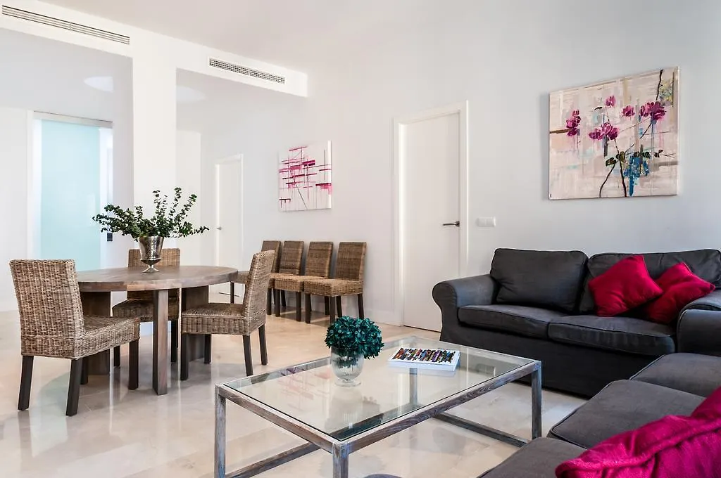 Sevilla Luxury Rentals - Alcazar Apartment Seville